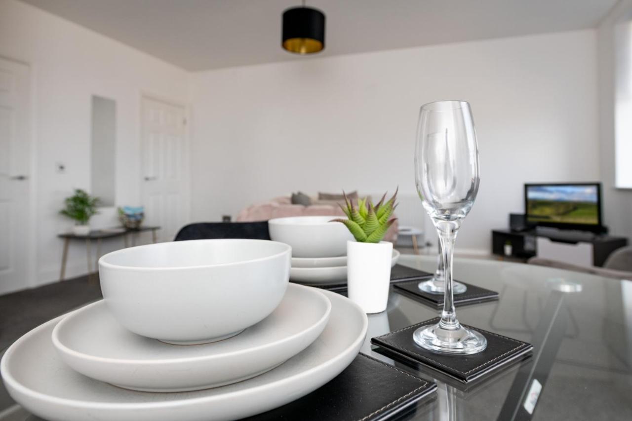 The Croston Balcony Apartment- Morecambe Central Promenade, Beach Front And Sea Views 外观 照片